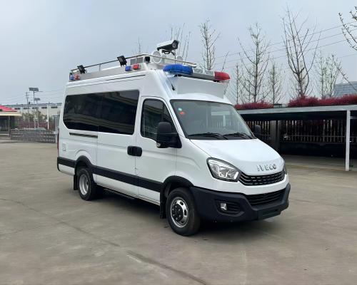 依维柯指挥车